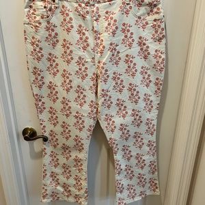 Cropped Flare Jean, size 16/18